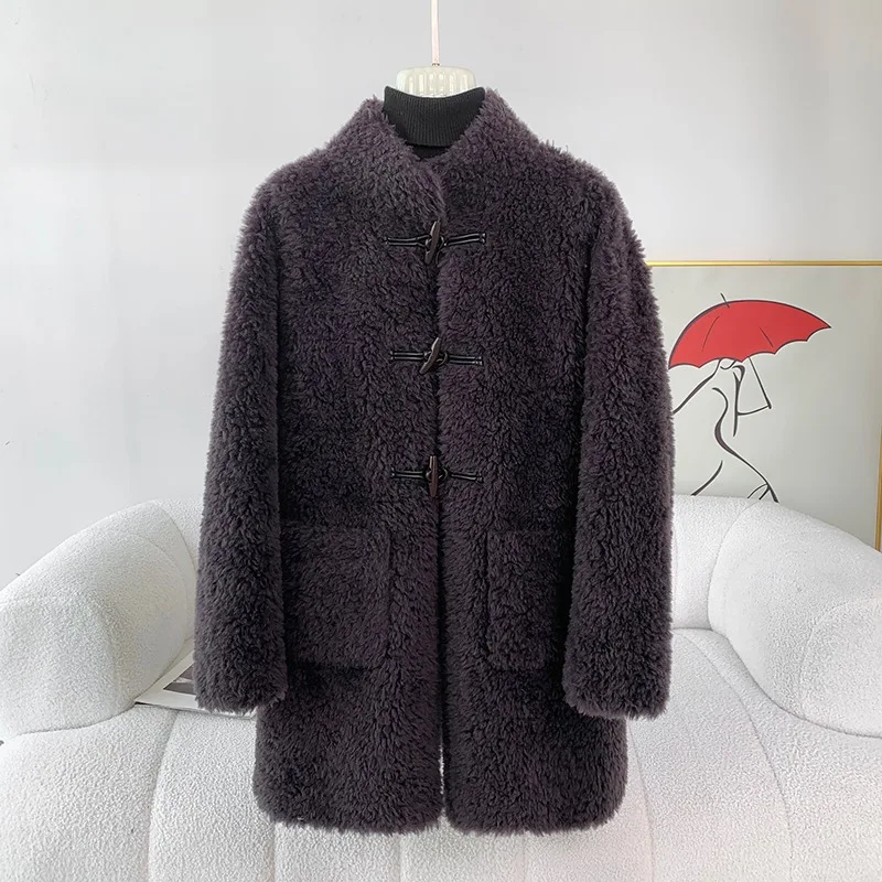 Casaco de lã de cordeiro gola mandarim para mulheres pele de ovelha shearling fivela de chifre jaqueta de comprimento médio feminino outwear inverno novo, JT466, 2024