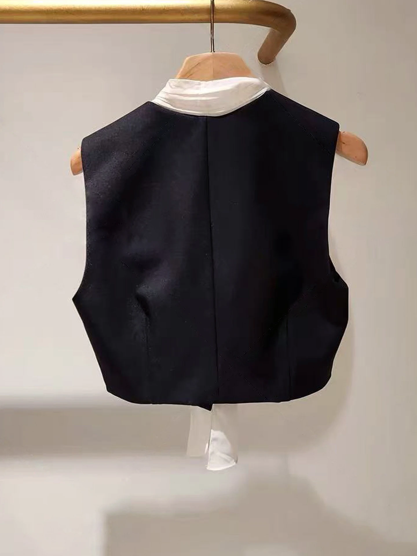 

S Home South Oil High End Women's Faion 2025 Autumn Hepburn Sle V Ne Vest Top with Bow Tie Splice Commute Sle ort