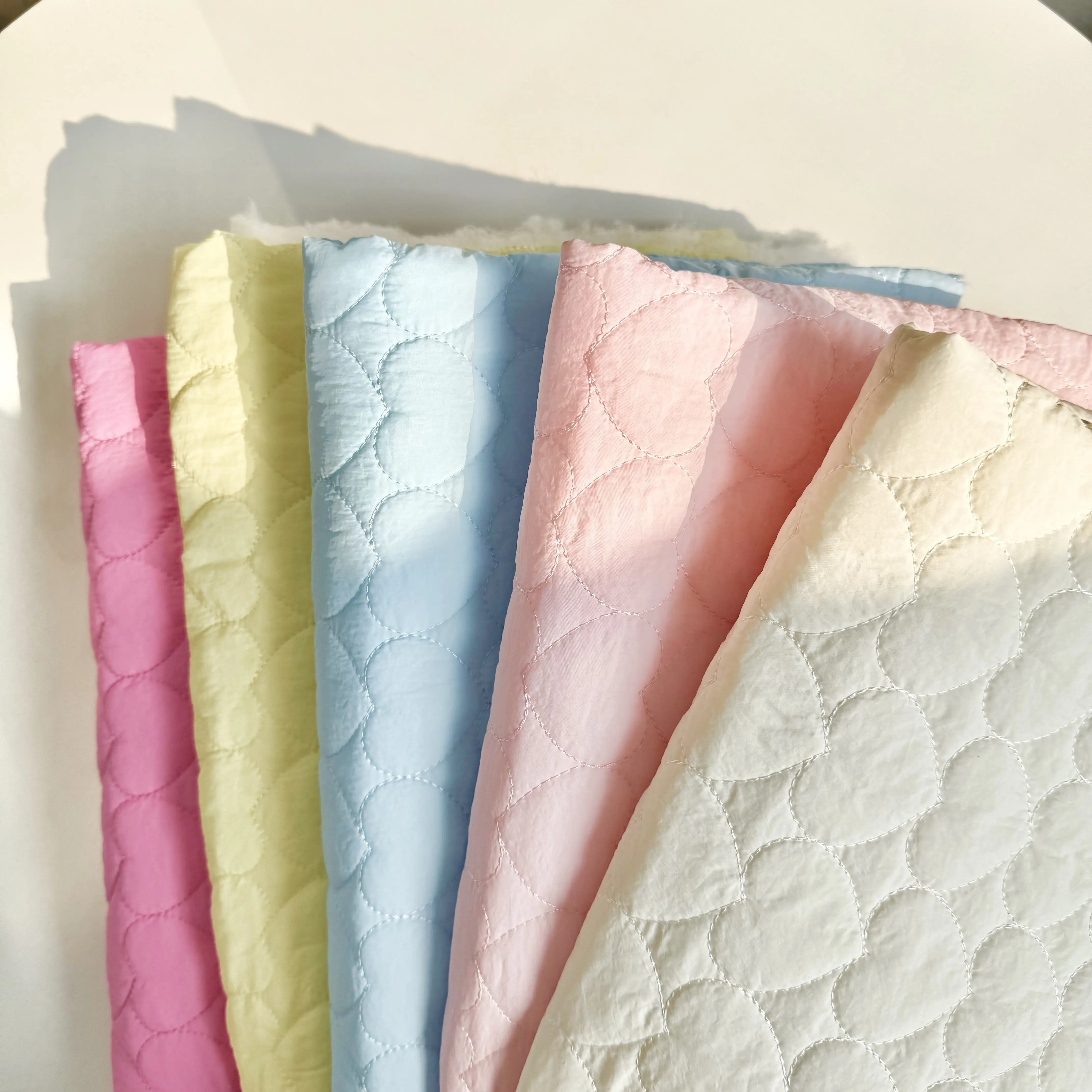 50x145cm autumn and winter quilted cotton fabric, heart pattern, padded lining, DIY bag making cute quilted cotton cloth view 3