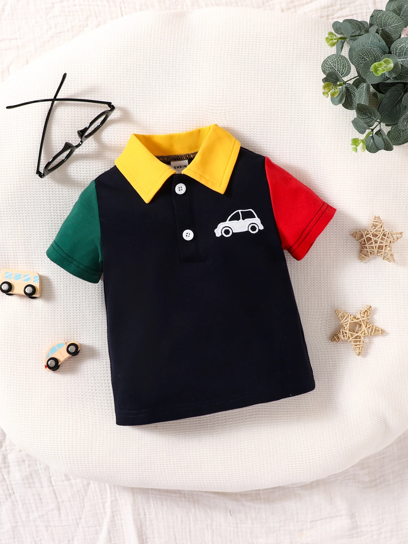 

Spring Summer Boys T-Shirt Short Sleeved Button Model Dopamine Pattern Top Fashionable Children's Style