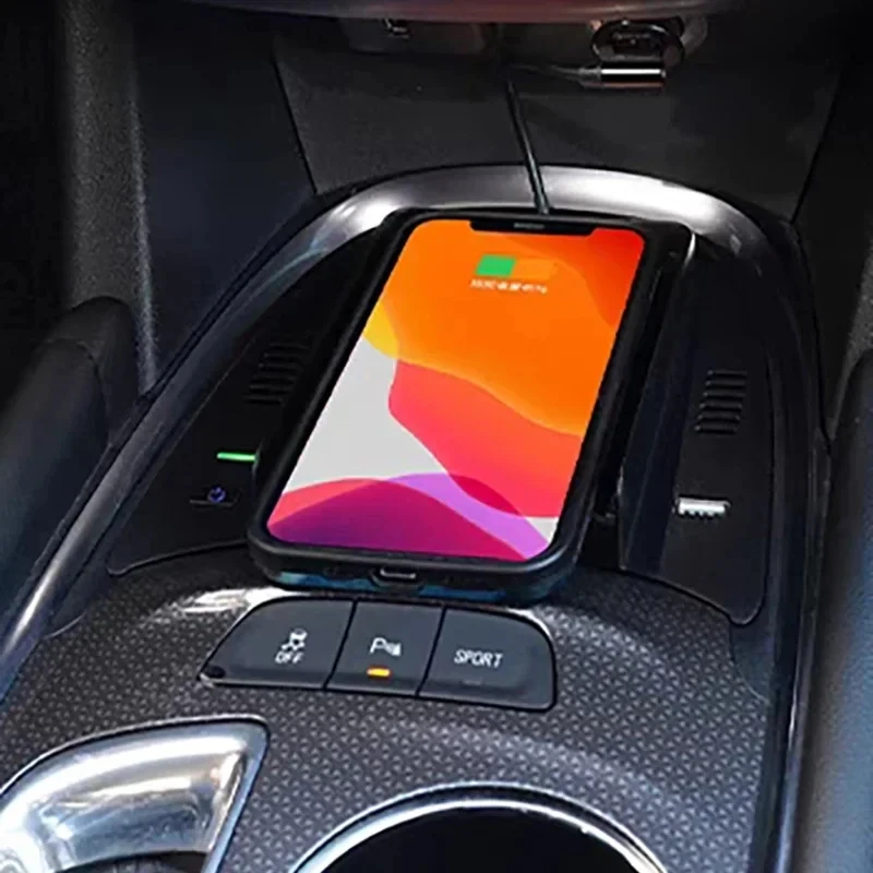 

Car wireless charger for Chevrolet Malibu 2016-2025 moible phone charger charging pad phone mount holder