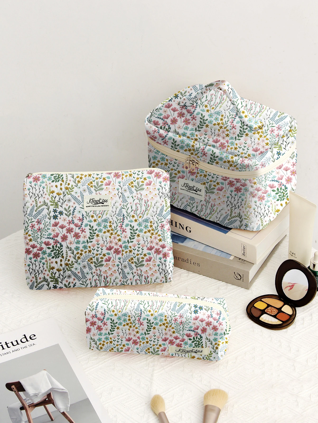 1pc/set Green floral quilted makeup bag, large capacity cute makeup bag, multifunctional portable makeup bag