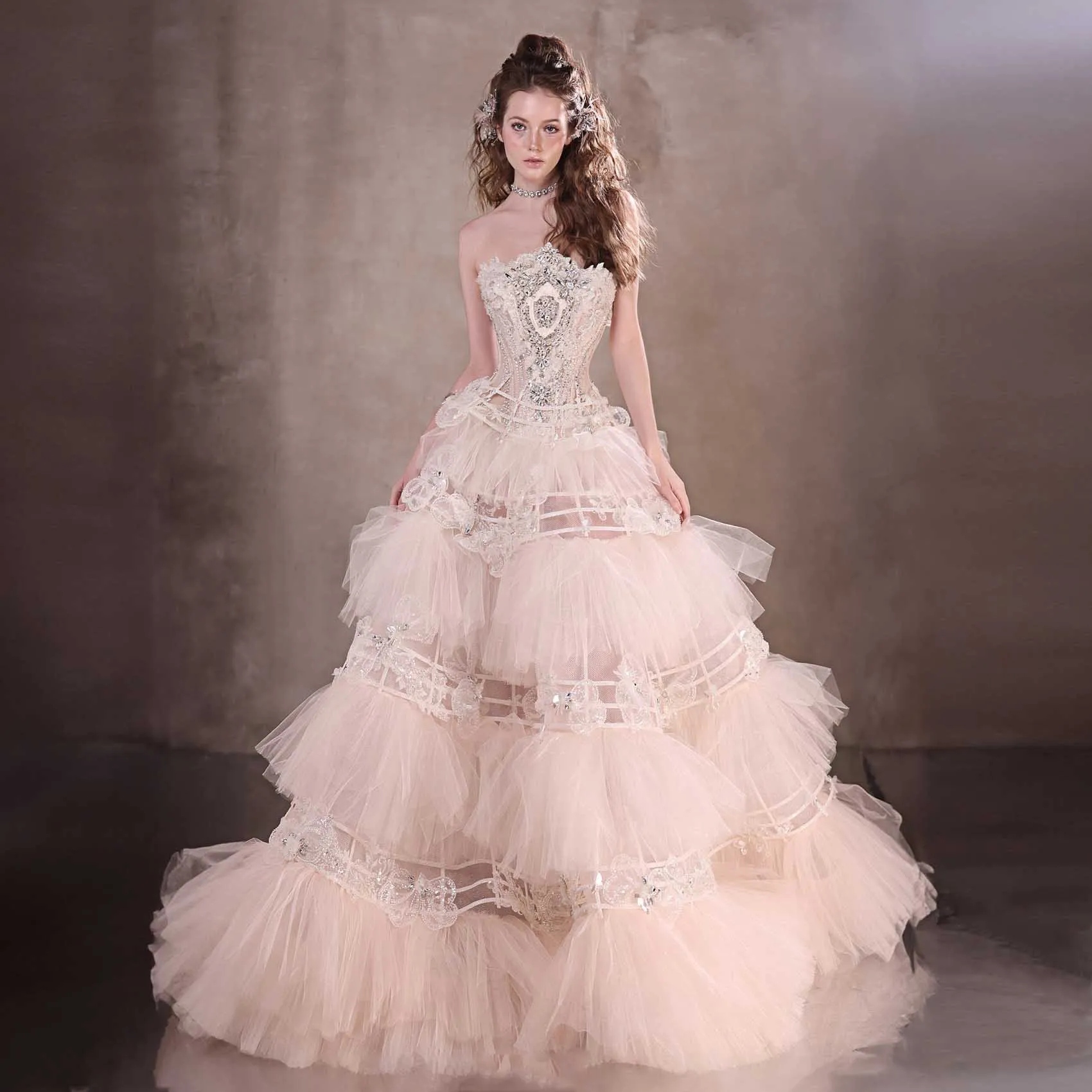 Vestido de noiva romântico em camadas de tule, vestido de noiva com apliques de renda, vestido de chá de panela com cristais brilhantes, 2025