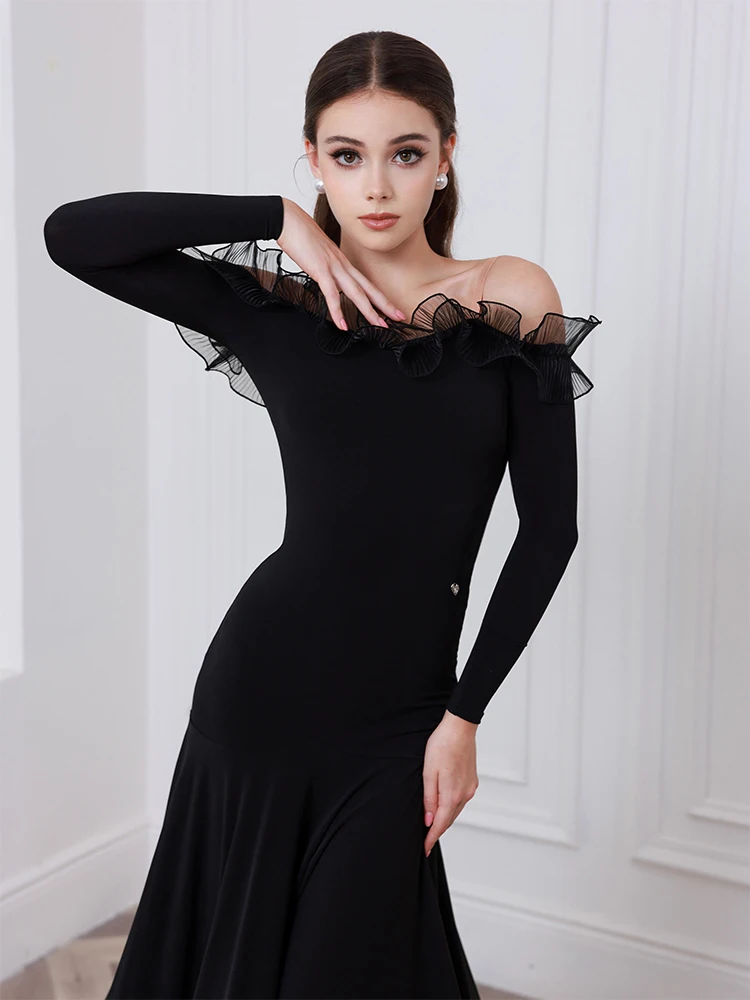 Strój do tańca standardowego 2025, walc, strój konkursowy damski, odkryte ramiona, czarna sukienka do tańca towarzyskiego, sukienki na zawody AMY2430