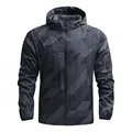 Gris oscuro