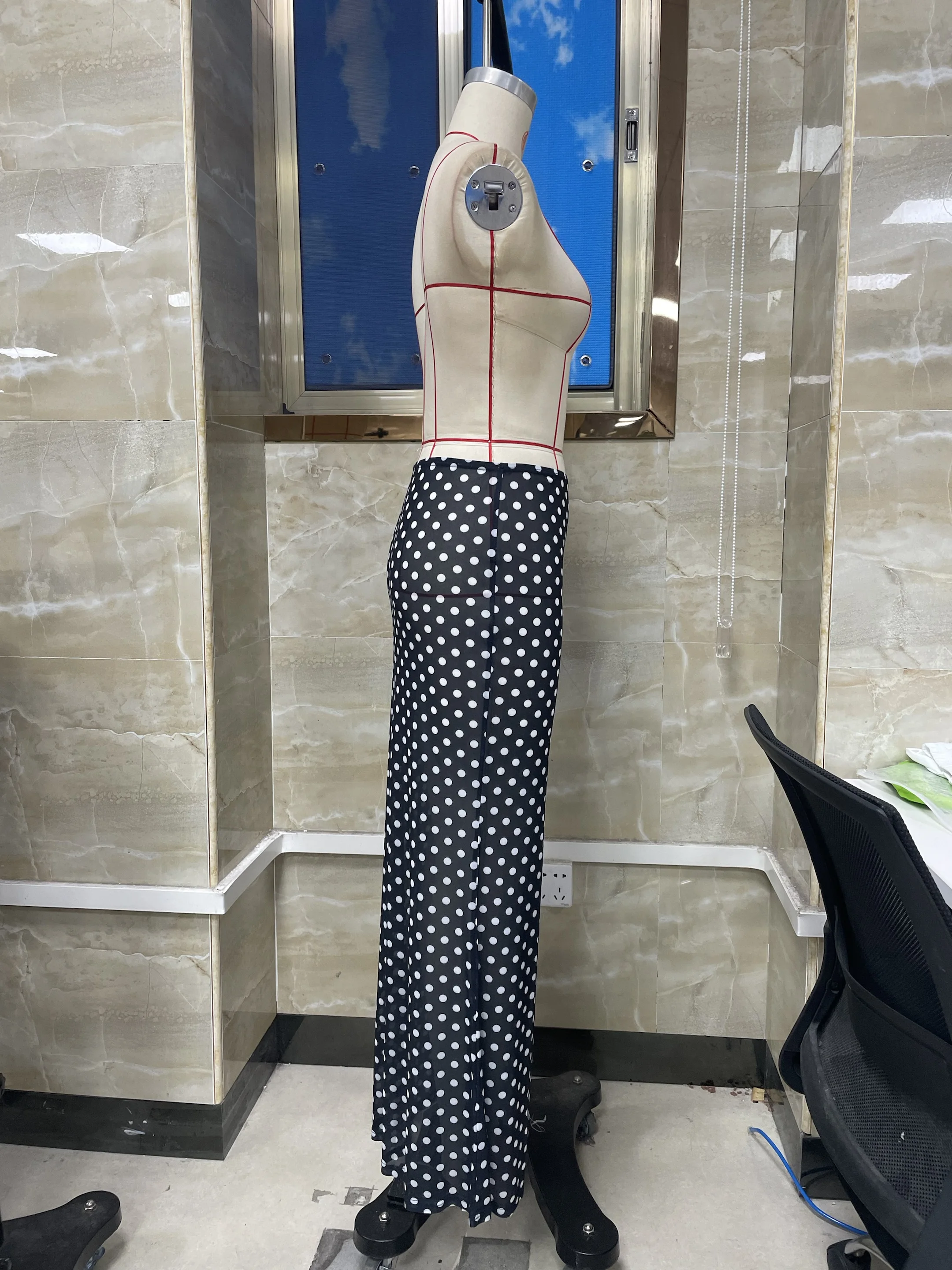 

Женская летняя прозрачная длинная юбка черного цвета с низкой талией и точечным принтом, облегающая юбка для путешествий, пляжа, шопинга