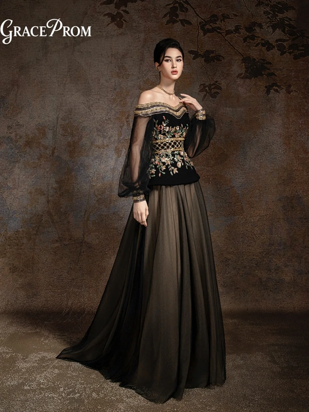 

Regal Off Shoulder Gold Floral Sheer Puff Cuff Sleeve Black Peplum A Line Party Dress Evening Gown Wedding Guests فساتين سهرة