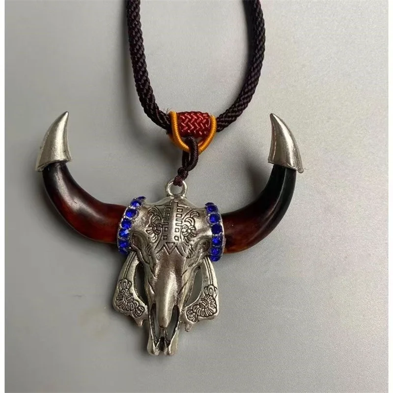 

Little Fairy/Antique Tibetan Silver Inlaid Pig Tooth Dog Tooth Sheep Head Necklace Pendant Fashion Jewelry Men Women Couple Gift