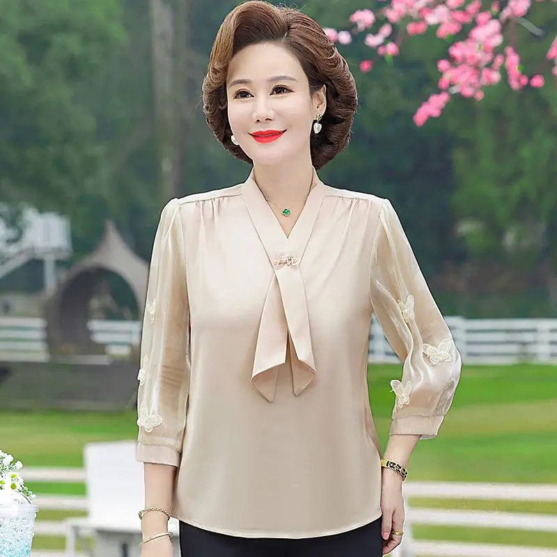 Frühlingsmode 7-Viertel-Ärmelhemd Chinesisches neues Herbst-Western-Stil einfaches besticktes Oberteil