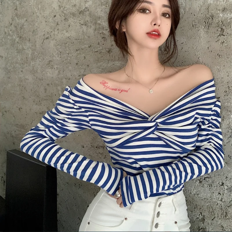 Romantic Indie All-Match Long Sleeve Crop Top French Style Fashion Women Clothing Women 2022 Sexy Stripe Off Shoulder T-shirts