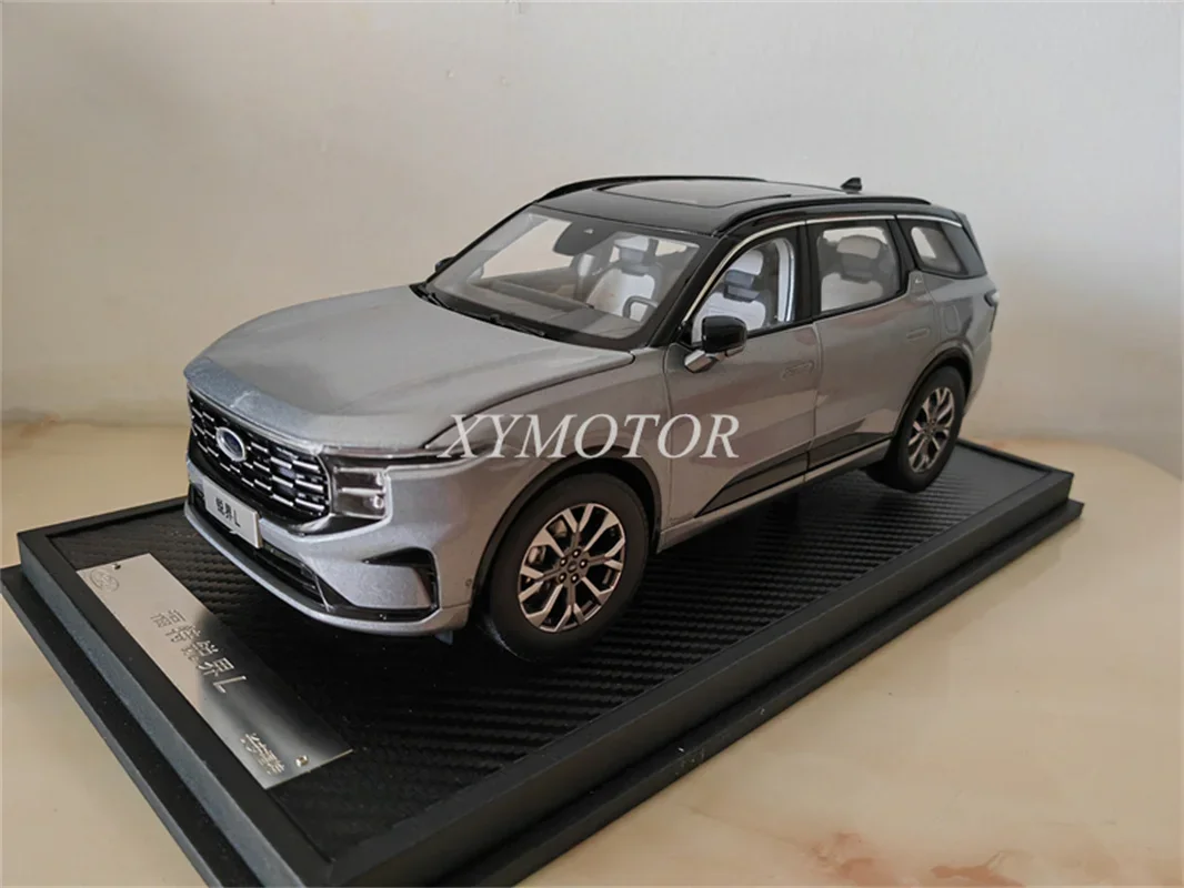 

Модель внедорожника 1/18 для FORD EDGE L 2023 SUV, отлитый под давлением автомобиль, игрушки, подарки, хобби, демонстрация коллекции, коричневые/красные украшения