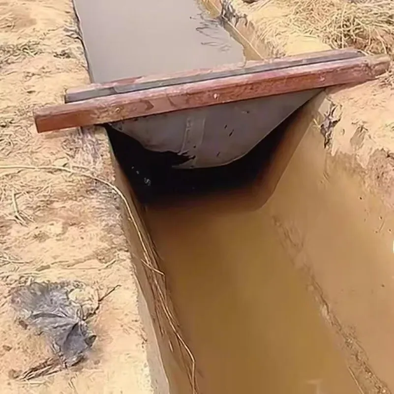 Future farm high-standard water channel water retaining plate water plugging artifact closed-cell foam board farmland irrigation