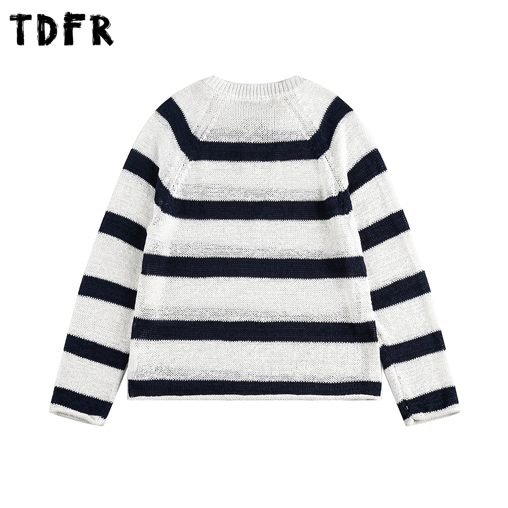 레이스 업 스트라이프 스웨터 남성 니트 가을 얇은 캐주얼 루즈 긴 소매 풀오버 남자