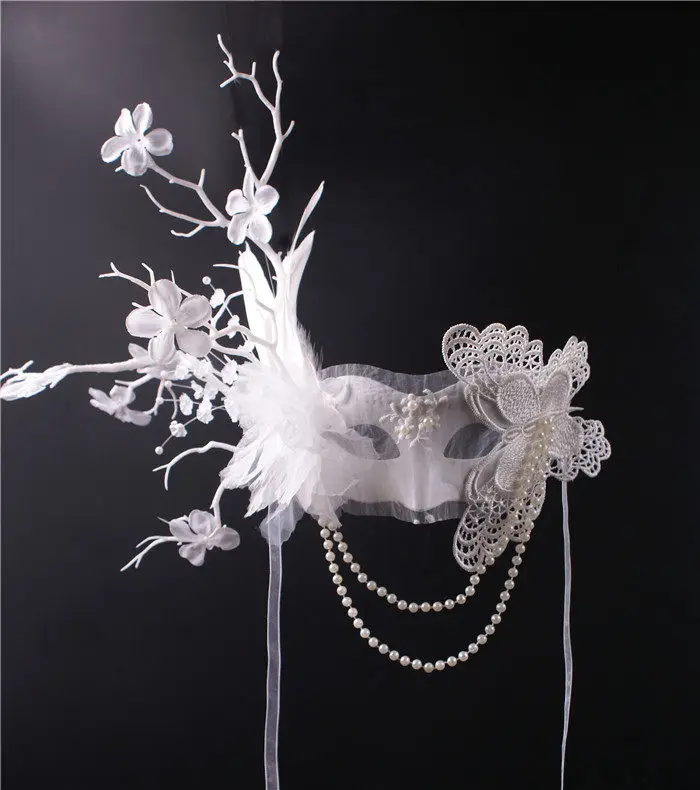 Side Flower Exaggerated White Beautiful Woman Lace Queen Butterfly Mask Pearl Half Face Masquerade Halloween Mask