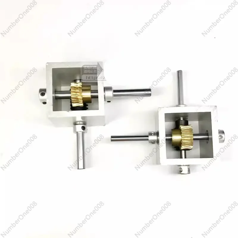 Worm gear reducer, small gearbox, 90 degree right angle reversing gearbox, 1 to 10, 1 to 20 cornerer