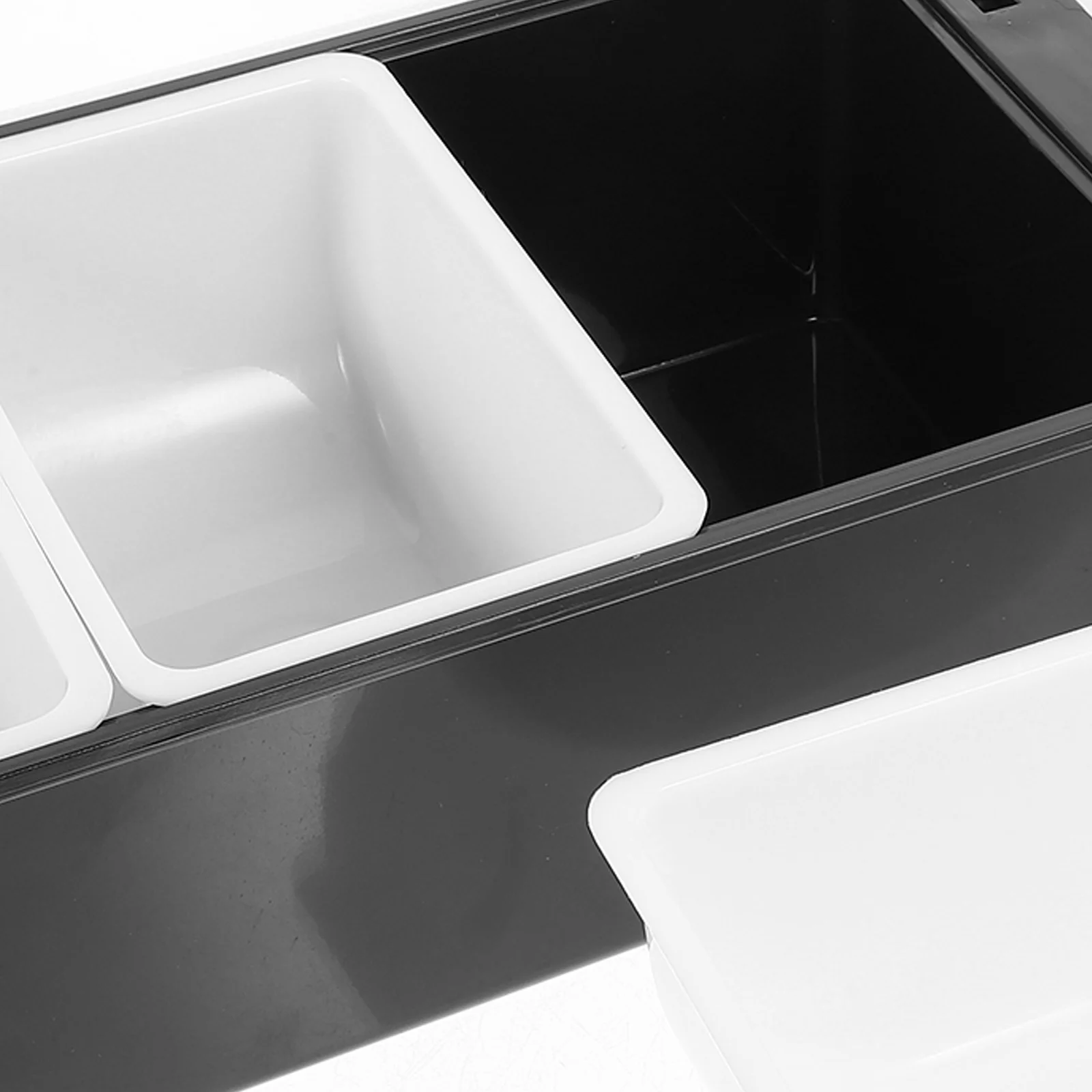 

Plastic Snack Tray Lid 3 Compartments Lightweight Party Serving Trays Yellow Popcorn Boxes Fruit Containers Dry Fruits