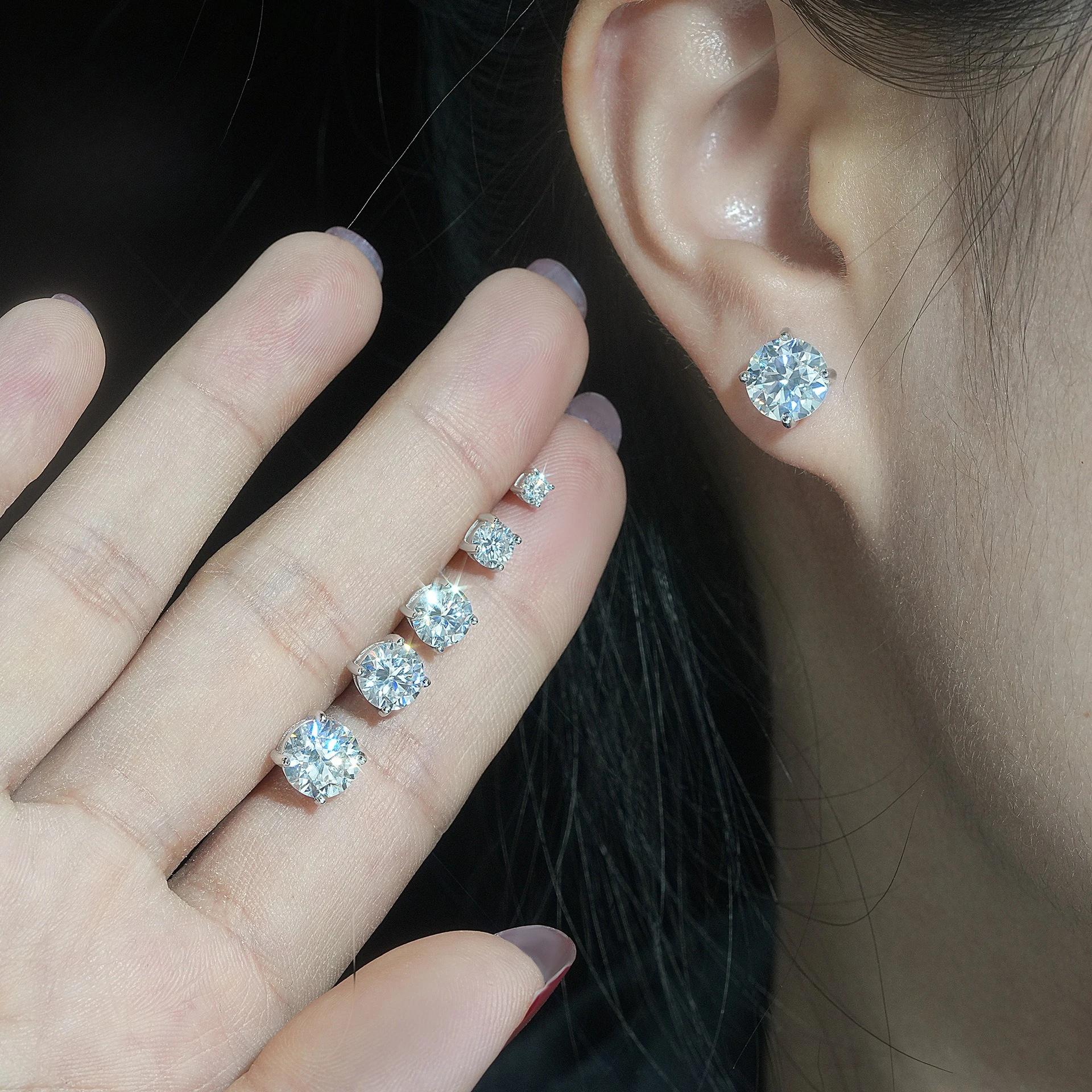 Moissanite Four Claw Stud Earrings GRA D 4 Moissanite Four Claw Stud Earrings GRA D