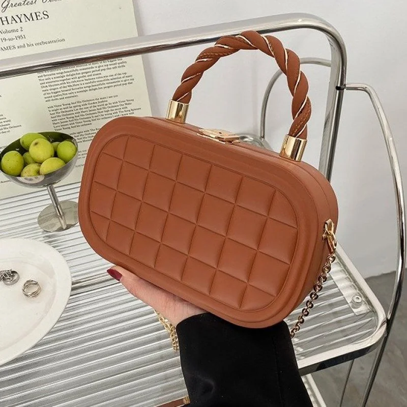 

Famous Designer Leather Women's Tote Bag Luxury Brand Fashionable Classic Elegant Vintage Daily Commuter Bag