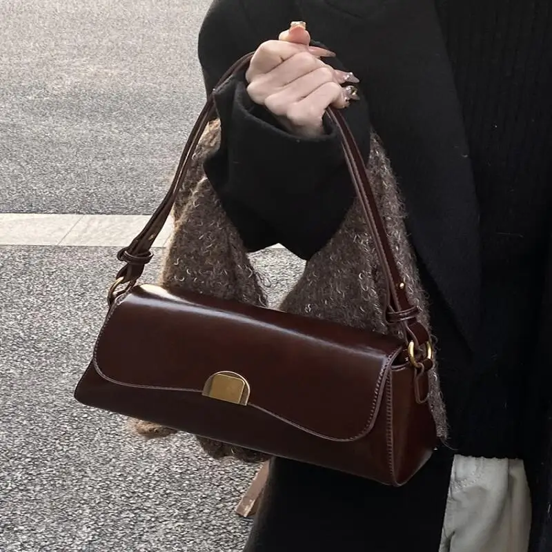 New Handbags Korean Version Magnetic Attraction Shoulder Bag Fashion Casual Multi-Functional Exercise Crossbody Cute Storagebag