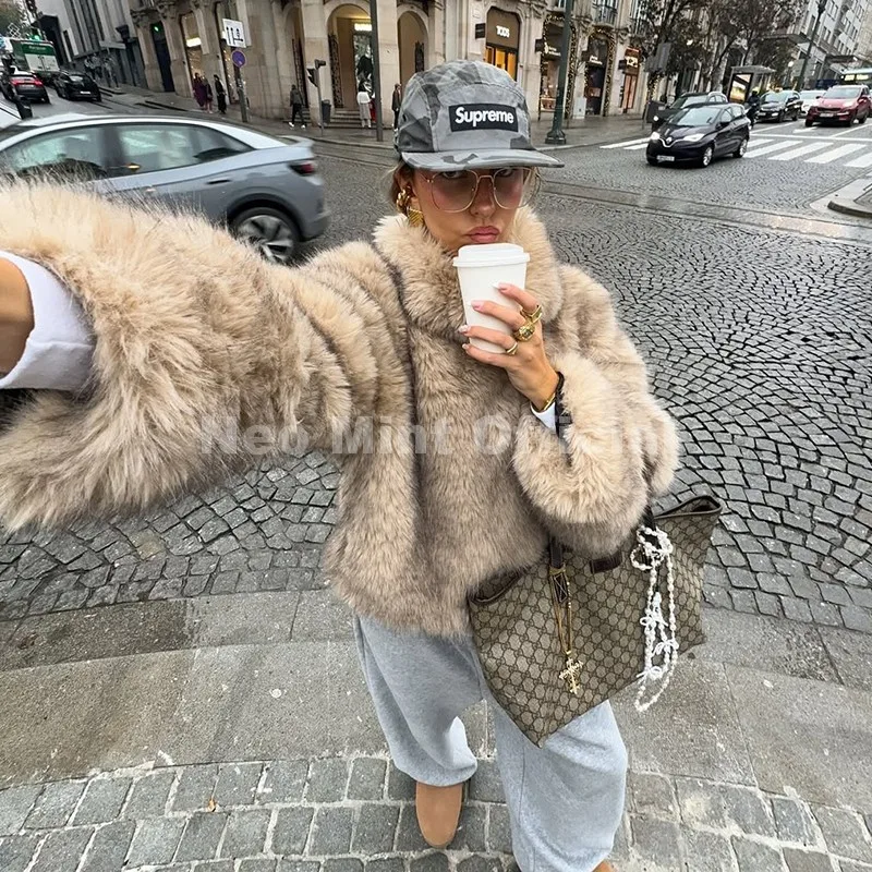 เสื้อคลุมขนเฟอร์เทียมแฟชั่นใหม่ Neo Mint สำหรับฤดูใบไม้ร่วงและฤดูหนาว ปี 2025 เสื้อแจ็คเก็ตขนเฟอร์เทียมลายสุนัขจิ้งจอกสำหรับผู้หญิง เสื้อโค้ทสุดชิคสไตล์สาวสตรีท เสื้อจั๊มเปอร์หนานุ่ม