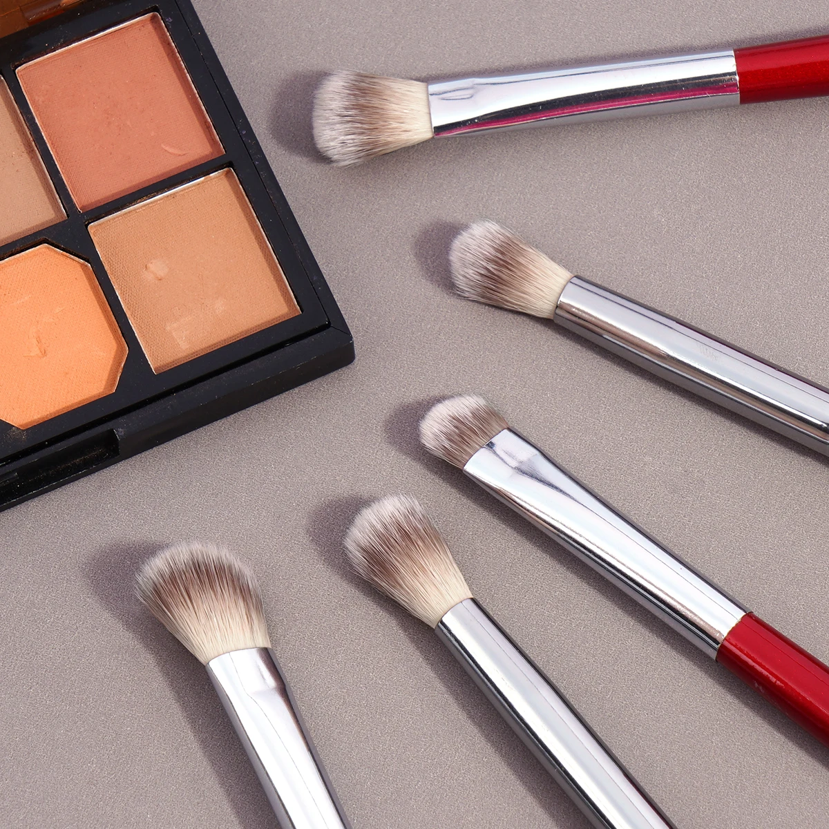 Conjunto de pincéis de maquiagem para sombra de olho, 5 peças, pincel corretivo, cosméticos, cerdas macias, portátil, ferramentas de maquiagem de beleza para iniciantes