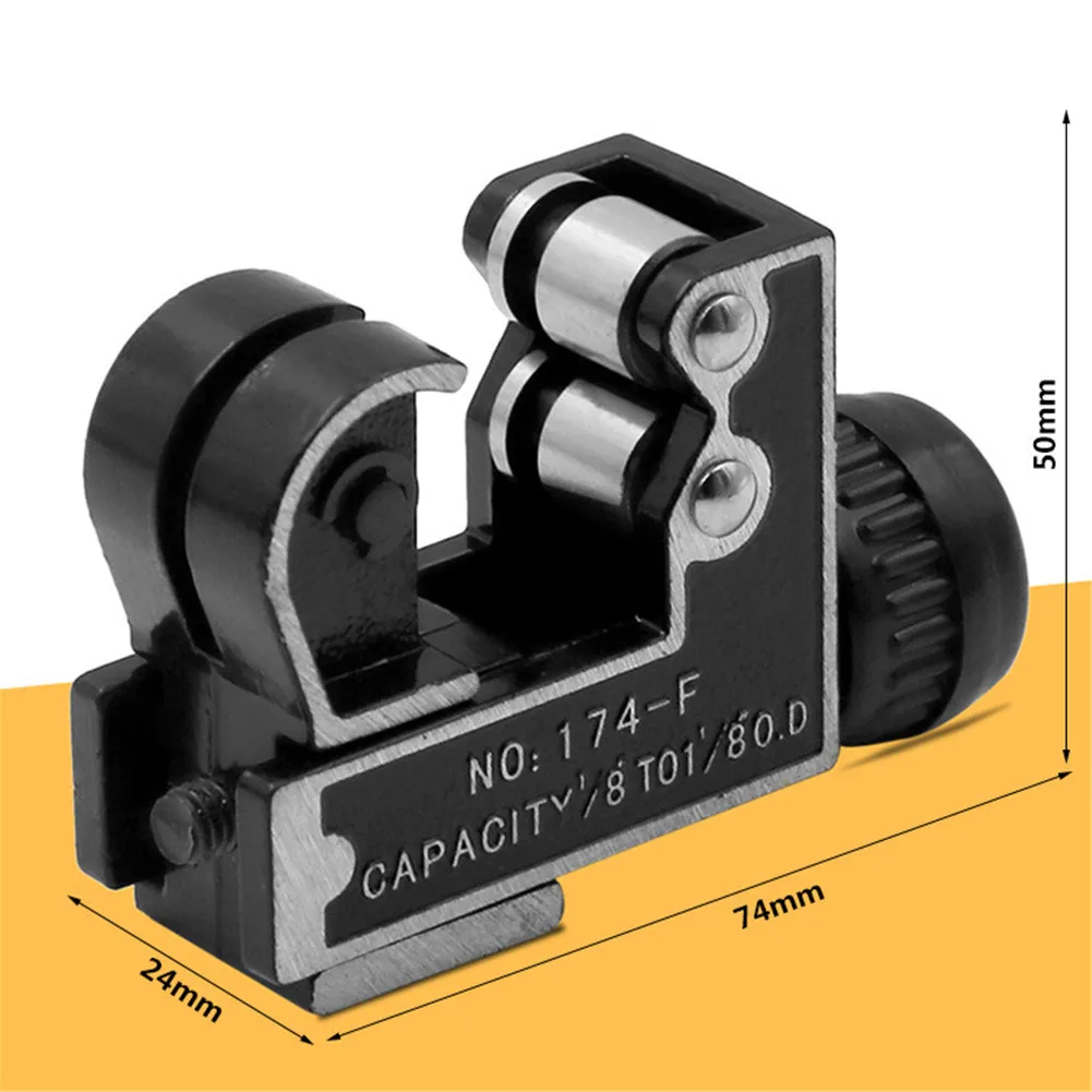 The cutter cuts plastic, copper, brass and aluminum pipes. Suitable for 3-28mm diameter pipes. Adjustable hose cutting tool