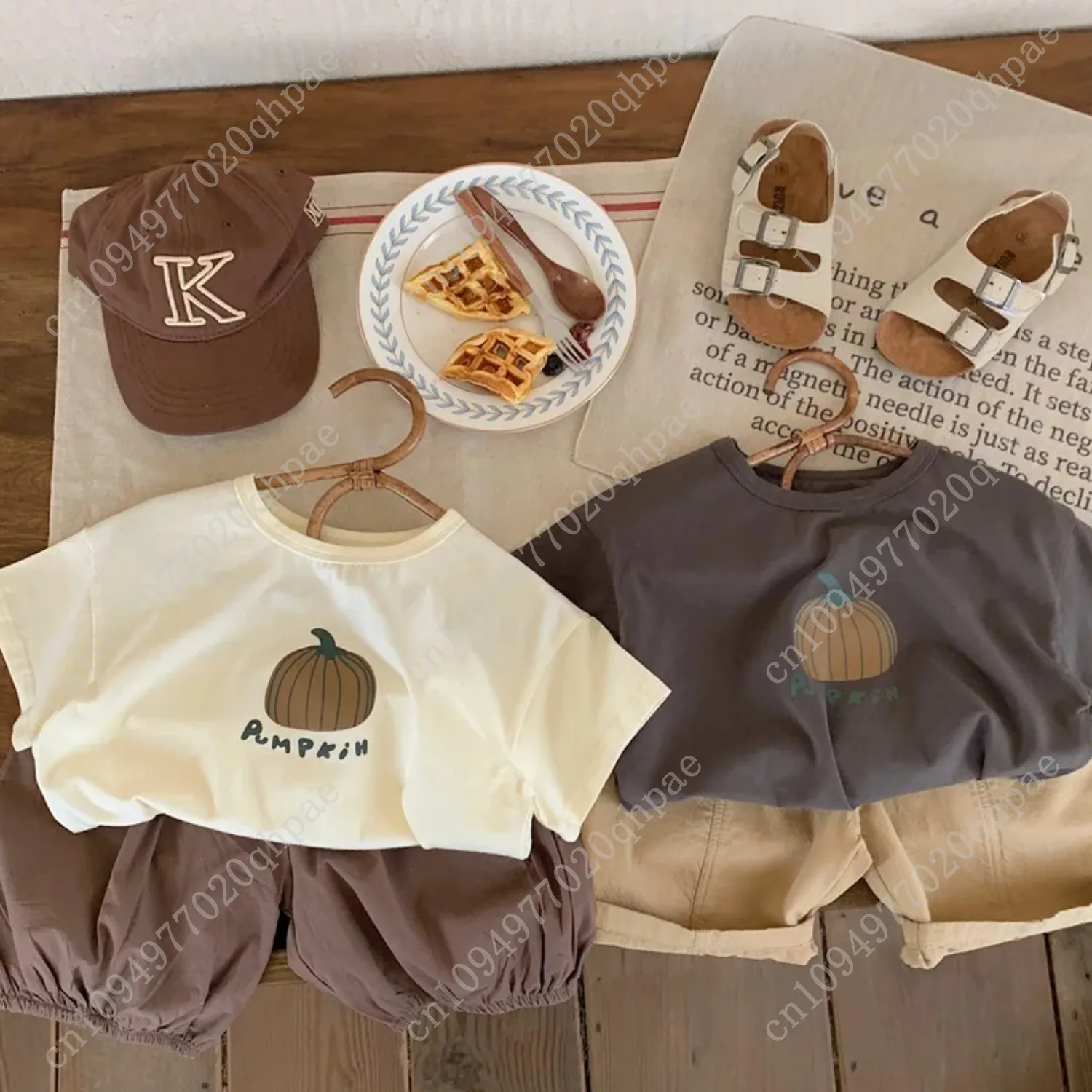 Vêtements pour enfants T-shirt imprimé petite citrouille décontracté ample col rond hauts garçons et filles mince coton couleur