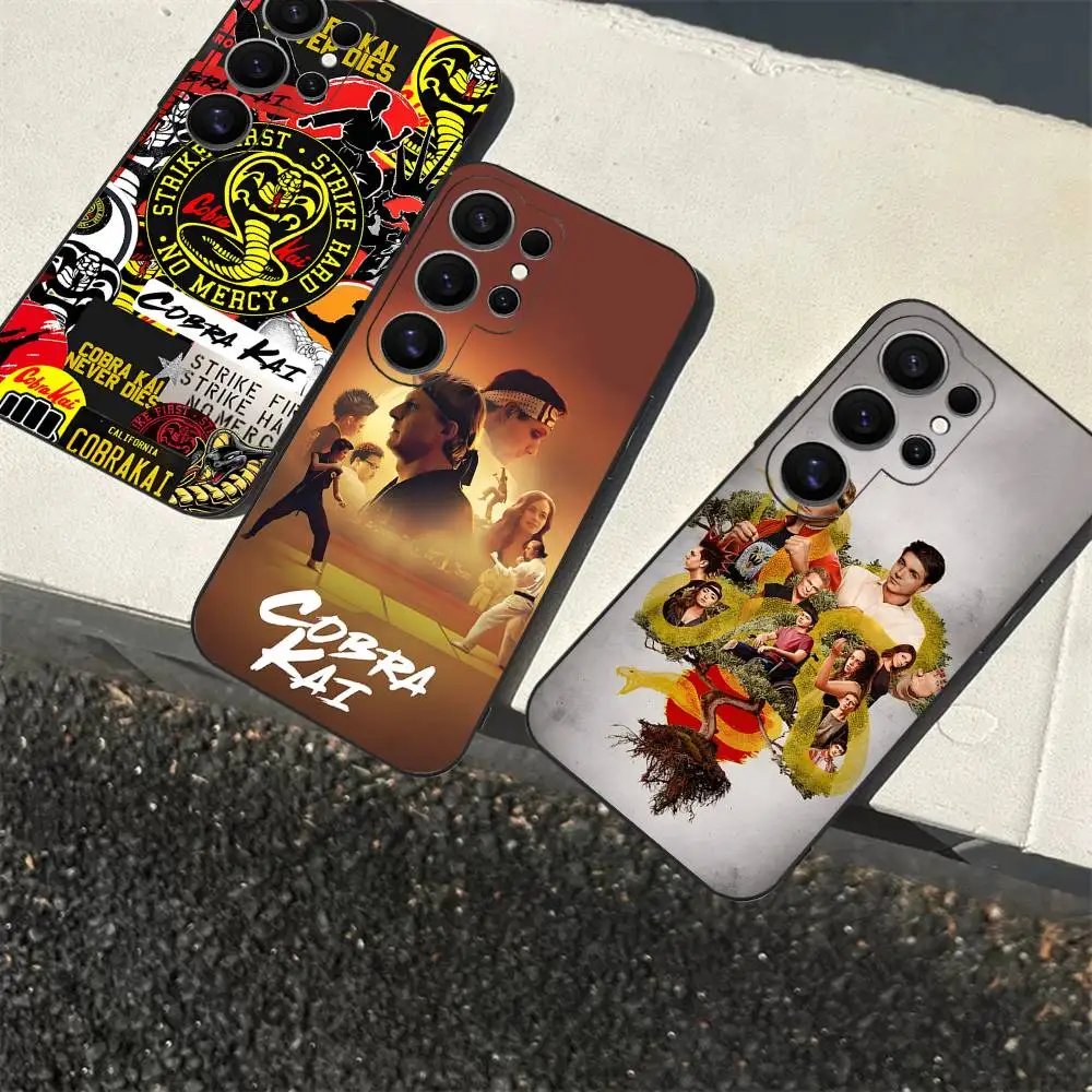 Funda de teléfono con diseño de película de comedia clásica Cobra Kai, para Samsung S 24 Fe 25 Ultra Plus 20 Lite 21 30 22 23 24 22 Ultra 5G