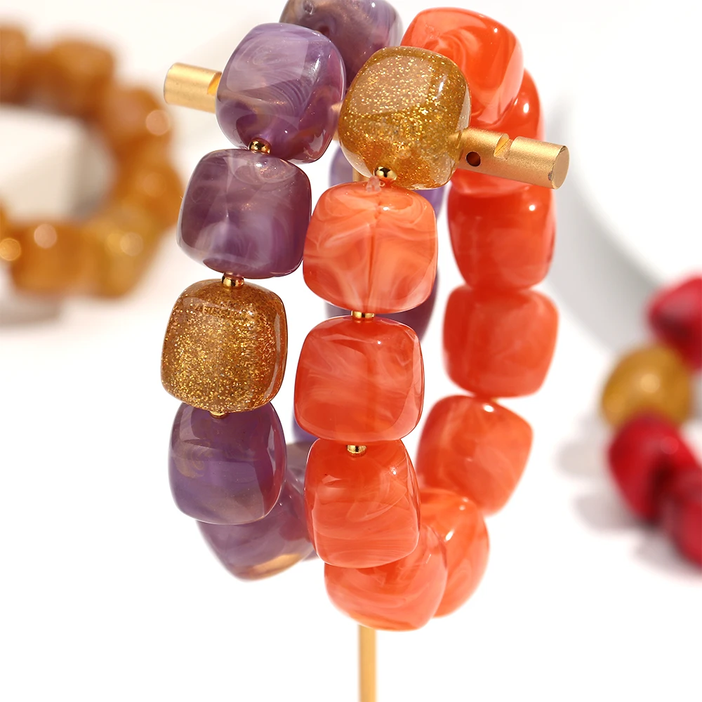 العصرية الاكريليك الملونة هندسية مربع الخرز أساور مرنة للنساء جديد بريق سوار مُزين بالخرز أساور مجوهرات الحفلات