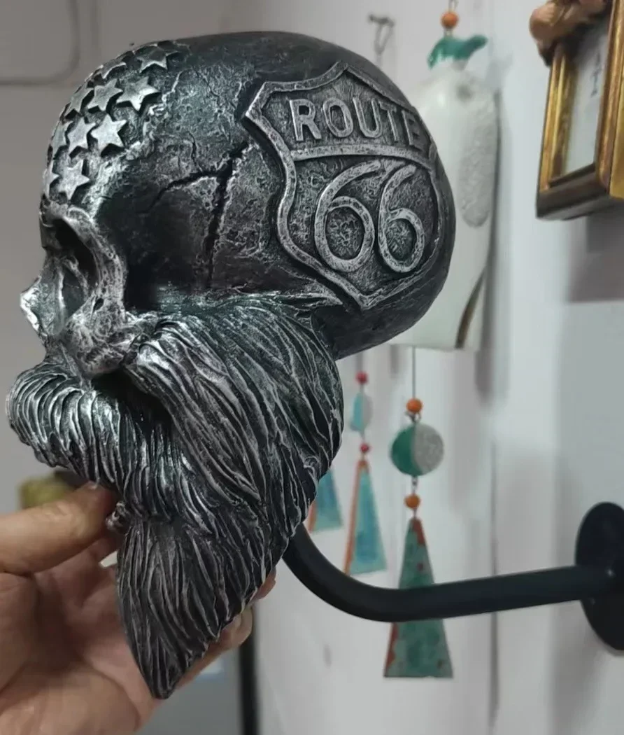 Skull Helmets Holder Wall Mount Motorcycle Skull Hat Stand Wall Mounted Hanger Resin Crafts Decorative Skull Helmets Holder