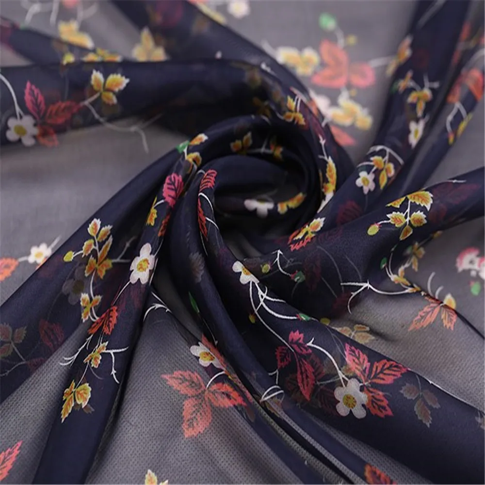 Soft Small Flower Printed Pure 100% Silk Chiffon Fabric for Girl Autumn Long Dress Fashion Design