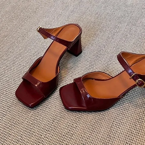 Классические женские босоножки Tacones 2026: Новая летняя коллекция, модные туфли с открытым носком, универсальная женская обувь на каблуке