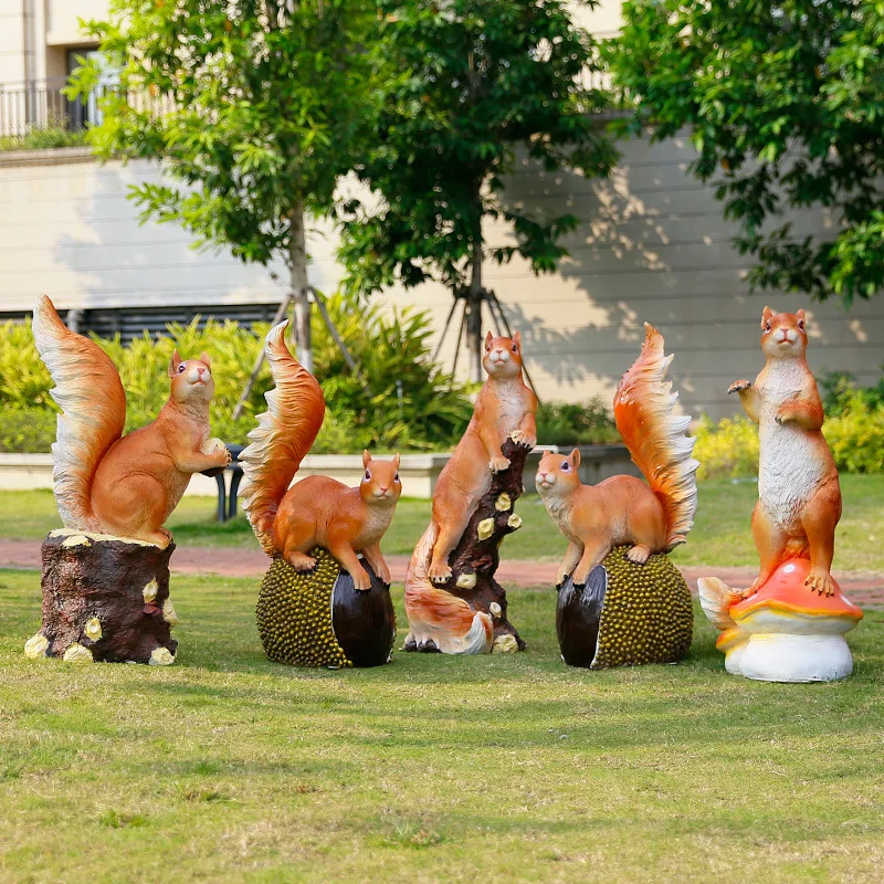 Outdoor Community Lawn Zoo Forest Decoration Fiberglass Animal Squirrel Sculpture Crafts