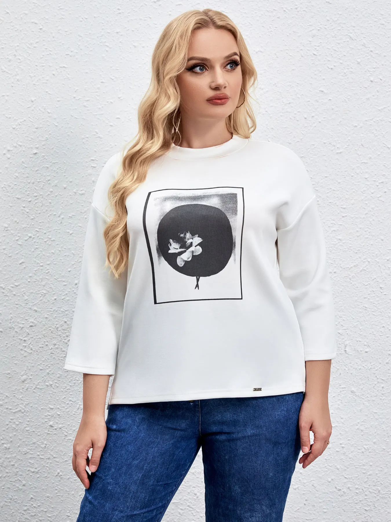 

Женский вязаный топ больших размеров на весну и осень