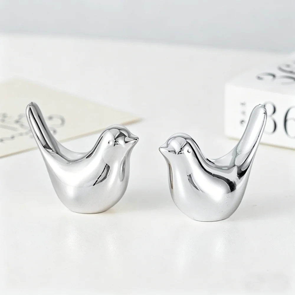 1 Pair of Nordic Modern Art Minimalist Style Ceramic Golden Bird Soft Decorations for Sample Room Study, Creative Ornaments