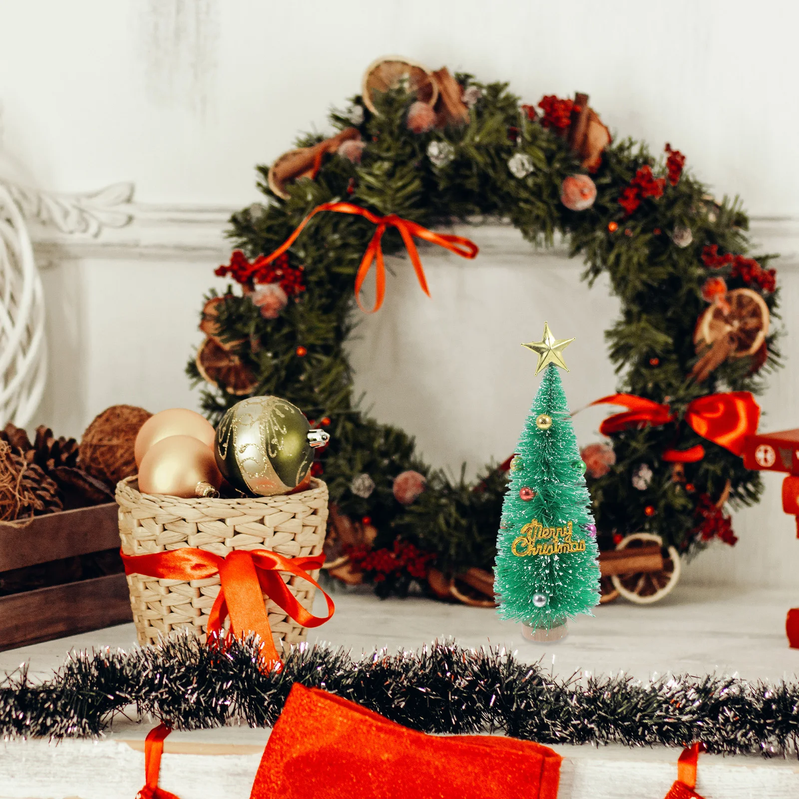 

2Pcs Mini Christmas Tree Desktop Ornament Small Xmas Tree Decoration Holiday Party Tabletop Christmas Mini Trees