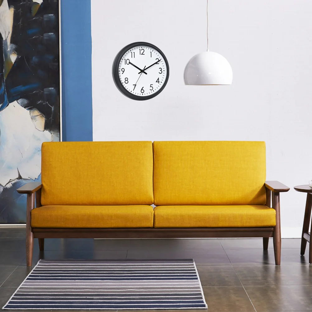 

Quiet Clock Decorative Fashionable Dial Round Silent Number Wall Operated