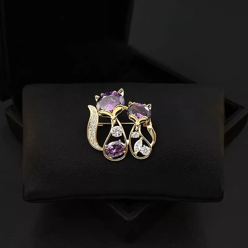 

Purple Lucky Fox Cute Cartoon Brooch for Women Elegant Stylish Suit Lapel Cardigan Pin Fashion Accessory 5982