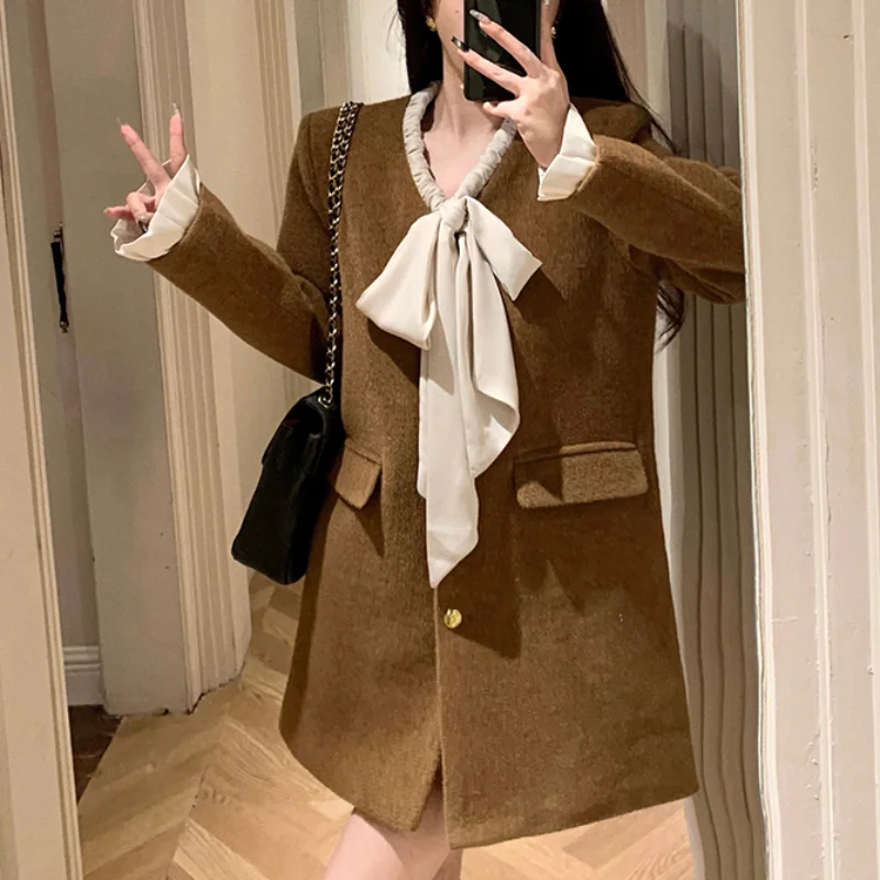 V-neck Small Fragrance Khaki Coat Women Fashion Bow Sweet Warm Elegant Chic Long Sleeve French Black Cotton Woolend Female Coat