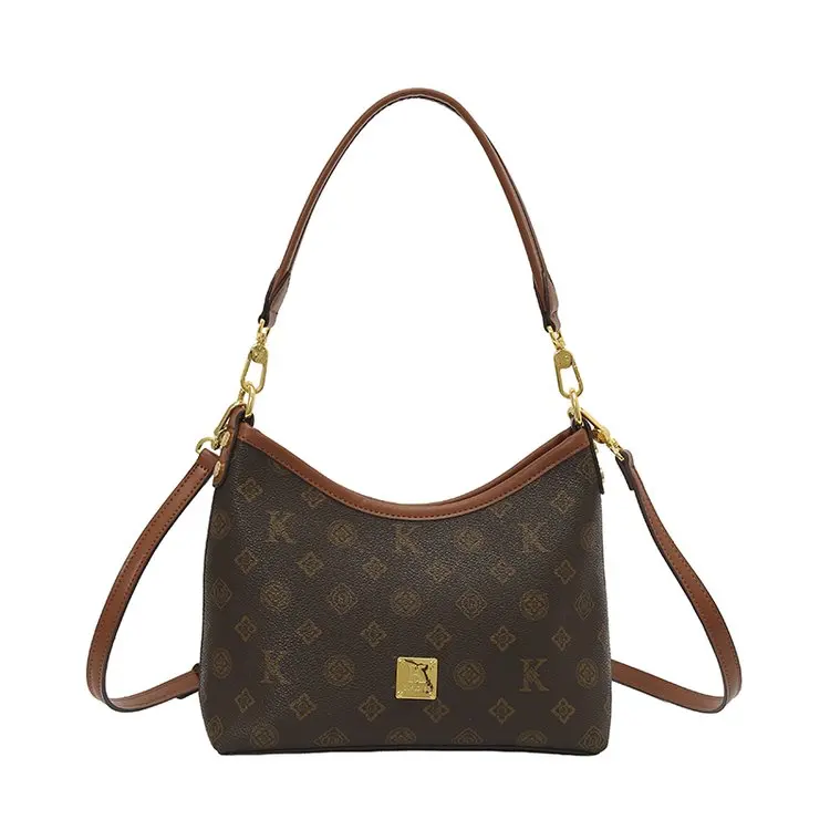 statement-piece-diaper-bag-for-women-leather-crossbody-bag-luxury-vintage-tote-minimalist-designer-large-capacity-chic