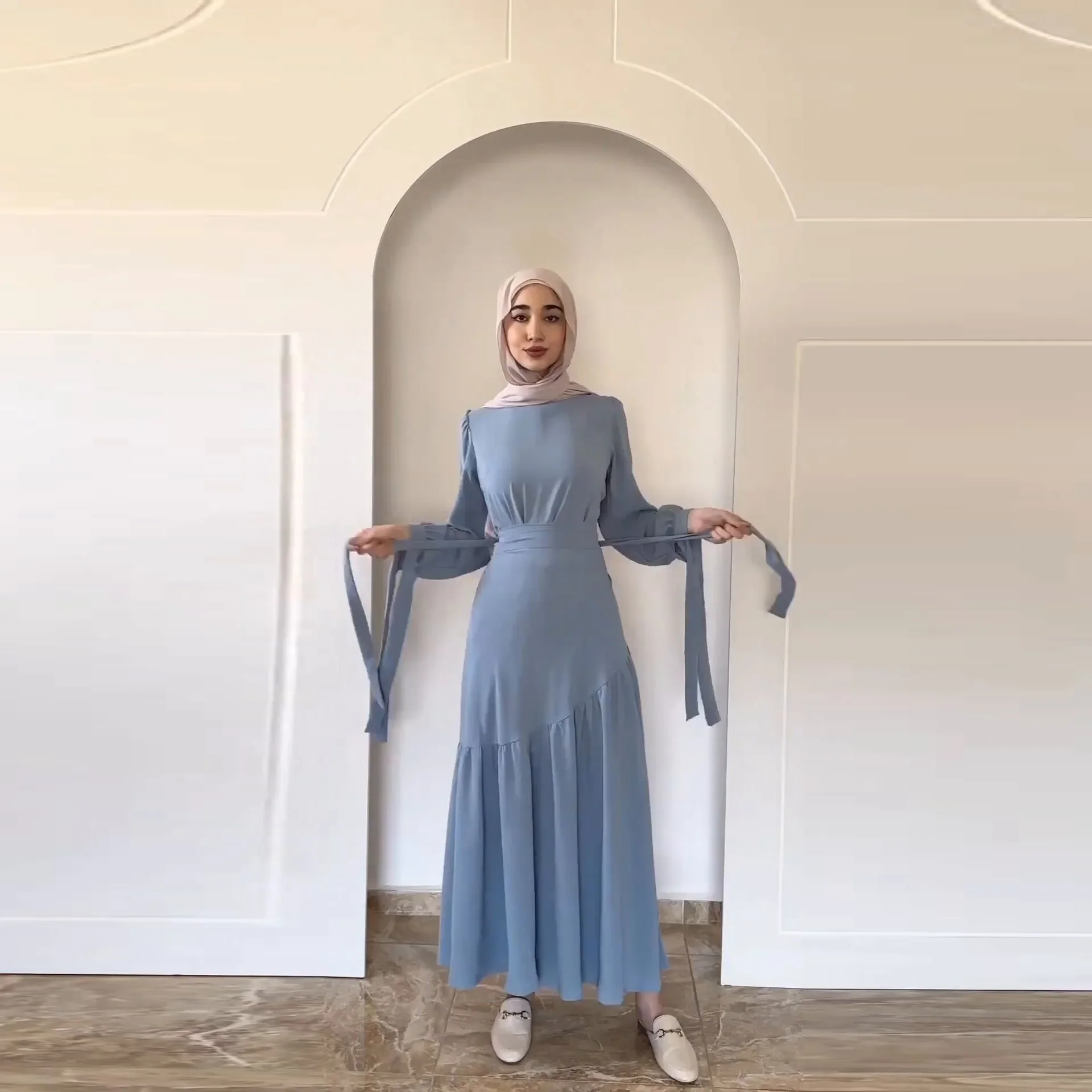 Middle East Arab Muslim Dubai 2023 Autumn New Fashion Long Sleeve Lace up Half Dress 2 Piece Set  modest clothing