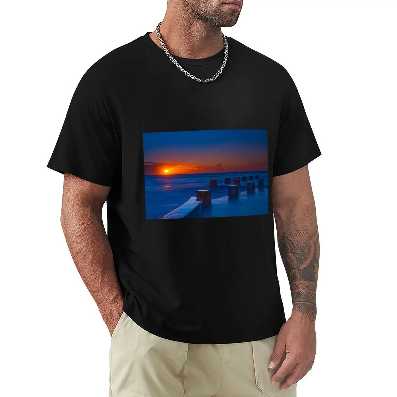 

Coogee Sunrise T-Shirt vintage graphic t shirts men t shirts high quality