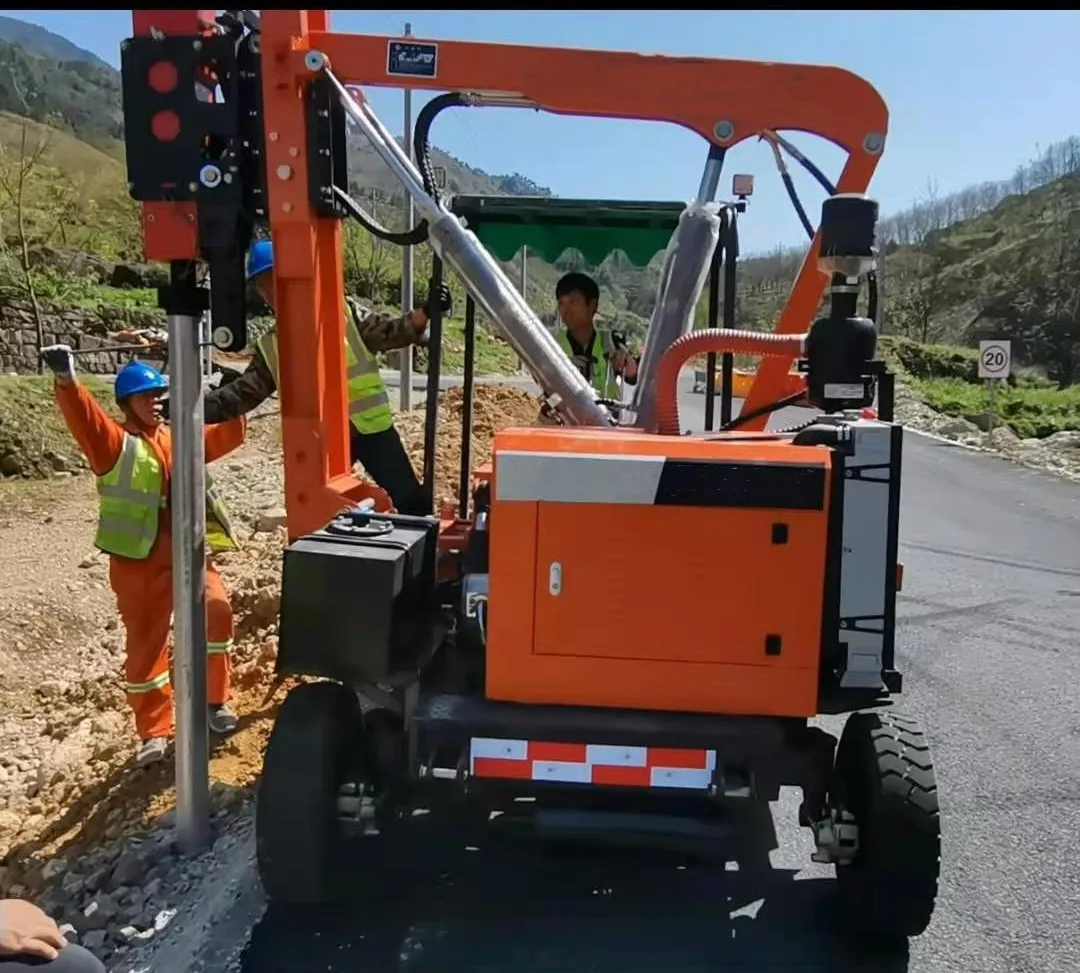 Hot Sale Guardrail Pile Driver Wheeled Highway Guardrail Drilling Machine Vibro Machine Piling Machine
