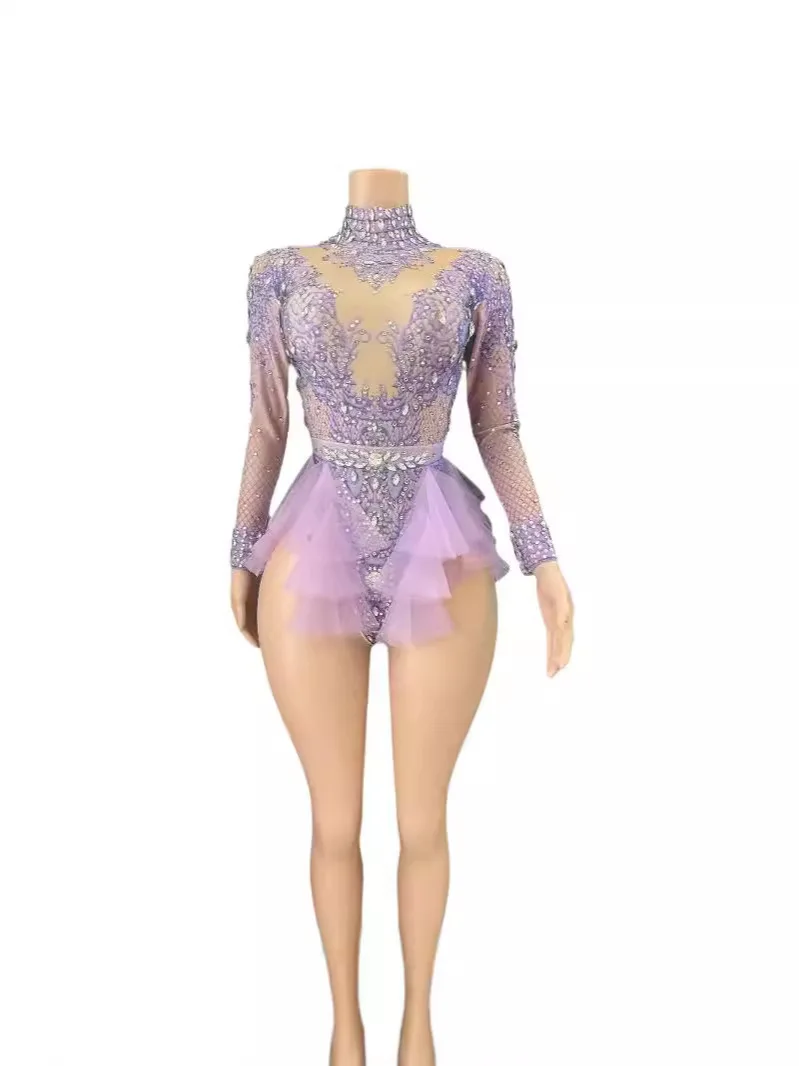 Il vestito intero trasparente in rete rosa snellente elastico con paillettes sexy e lucido del cantante per spettacoli teatrali