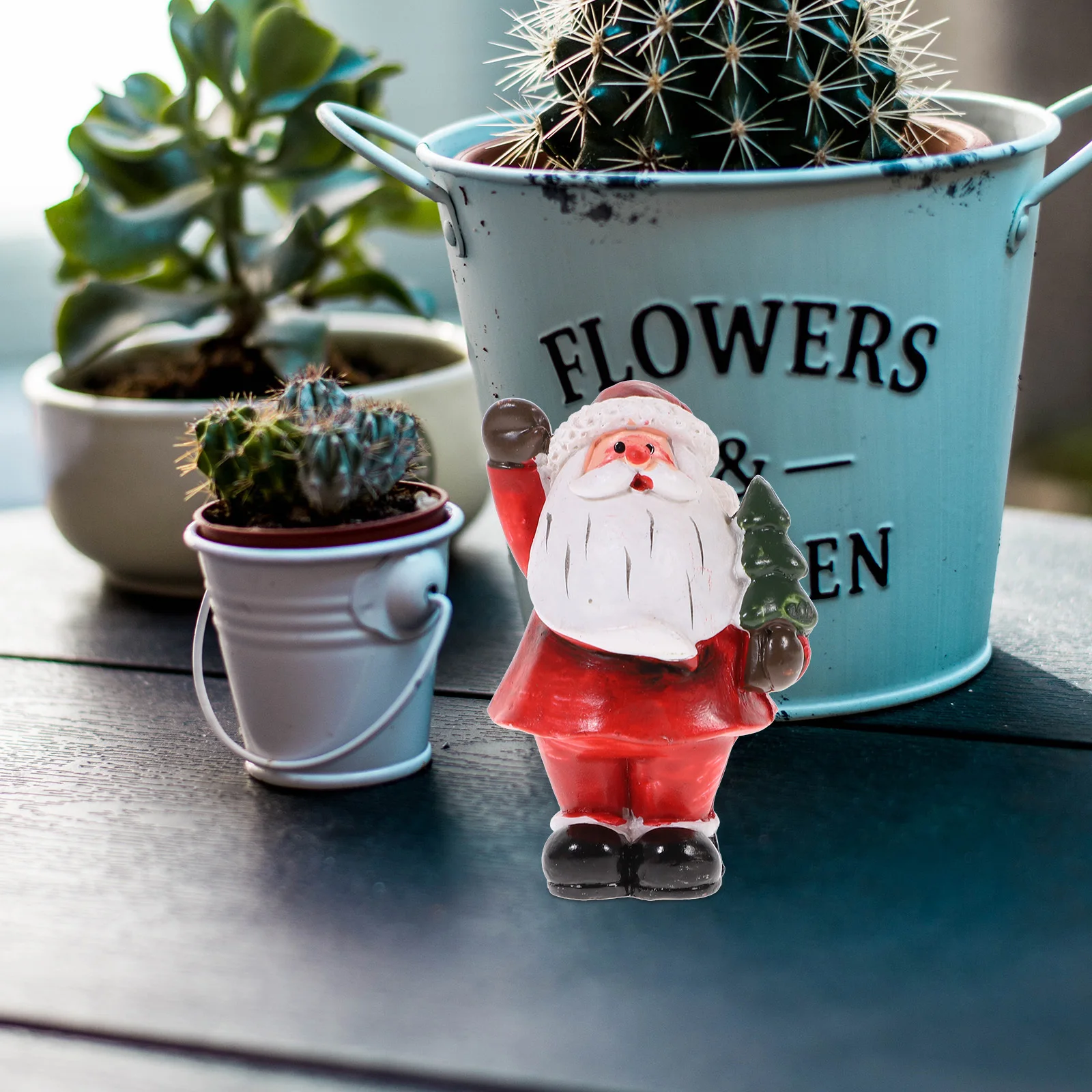 

1Pcs Resin Santa Ornament Christmas Miniature Xmas Decoration Resin Craft Ornament for Table Decor Photo Prop Gift