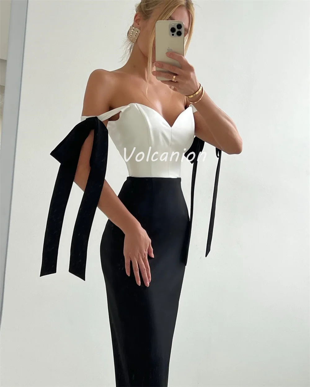 カスタマイズされたモダンなスタイルのサイズが利用可能ジャージーボウリボンシャーリングストレートティーレングスドレスオーダーメイドオケージョンドレス複雑