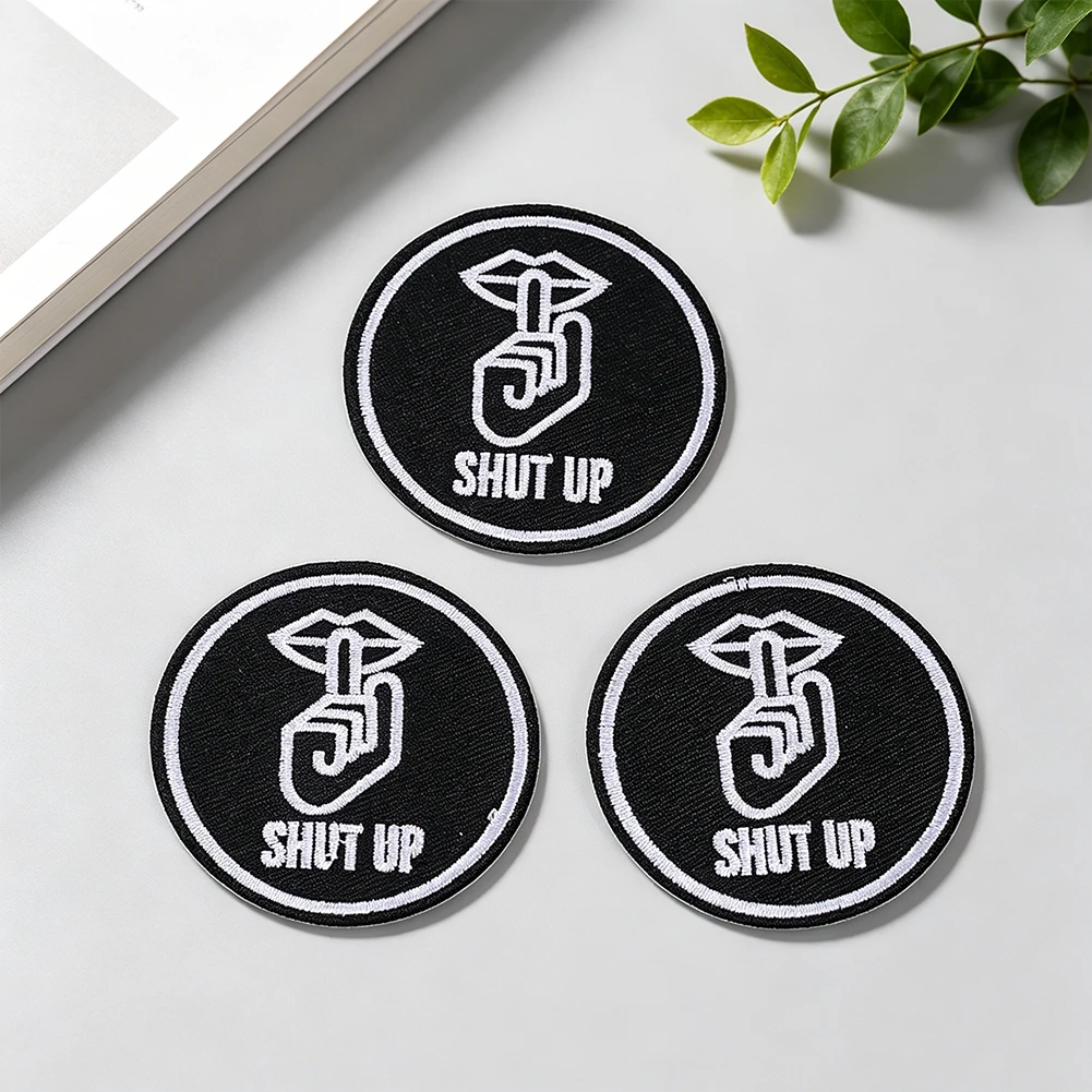 Cooler Street-Style „Shut Up Mouth“ Handstickerei-Aufnäher, runde Rückseite zum Aufkleben oder Aufbügeln, modischer Aufnäher zur Reparatur von Kleidungslöchern und zur Dekoration – Detail 2