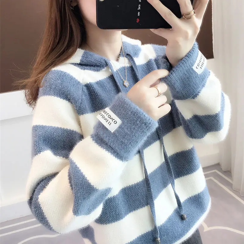 Thickened Sweater Women\'s 2023 Autumn/Winter New Long Sleeved Korean Edition Loose and Lazy Fashion Knitted Sweater