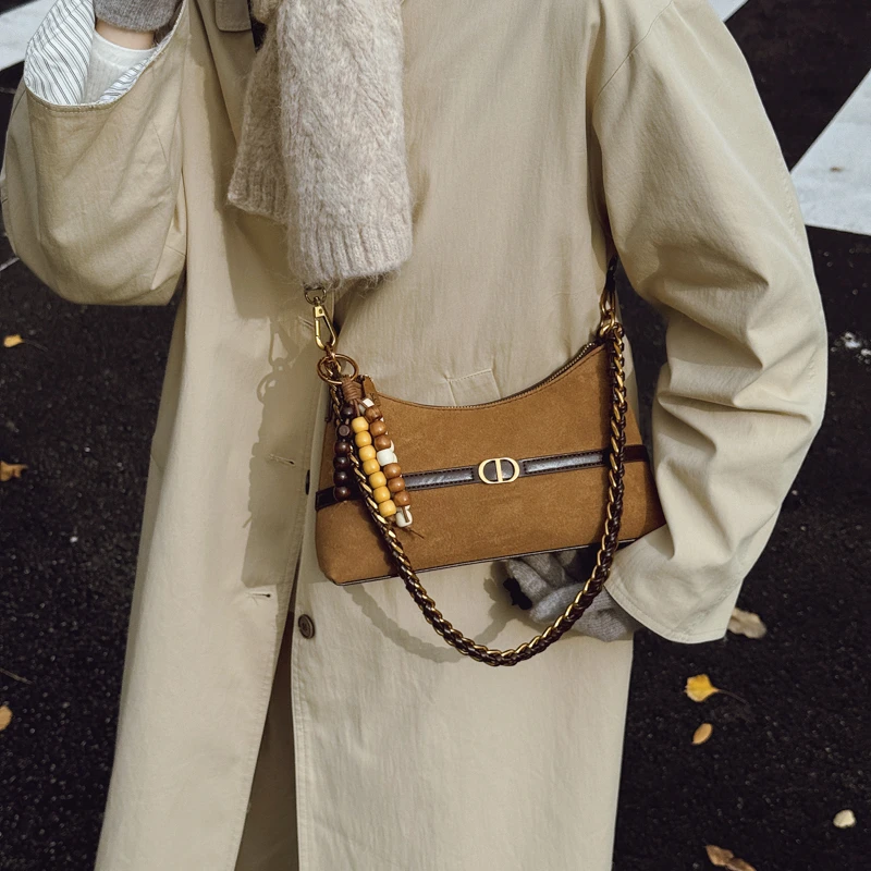 

Popular Designer Inspired Women's Handbag - Leather Messenger Bag With Shoulder Strap Classic Elegant For Ladies