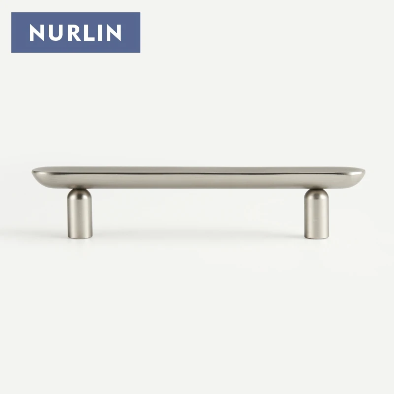 Nurlin massives Messing, schlicht, minimalistisch, italienisches modernes Design, Schrankschubladen, T-Griff, verlängerter Kleiderschrank, Schranktürgriff